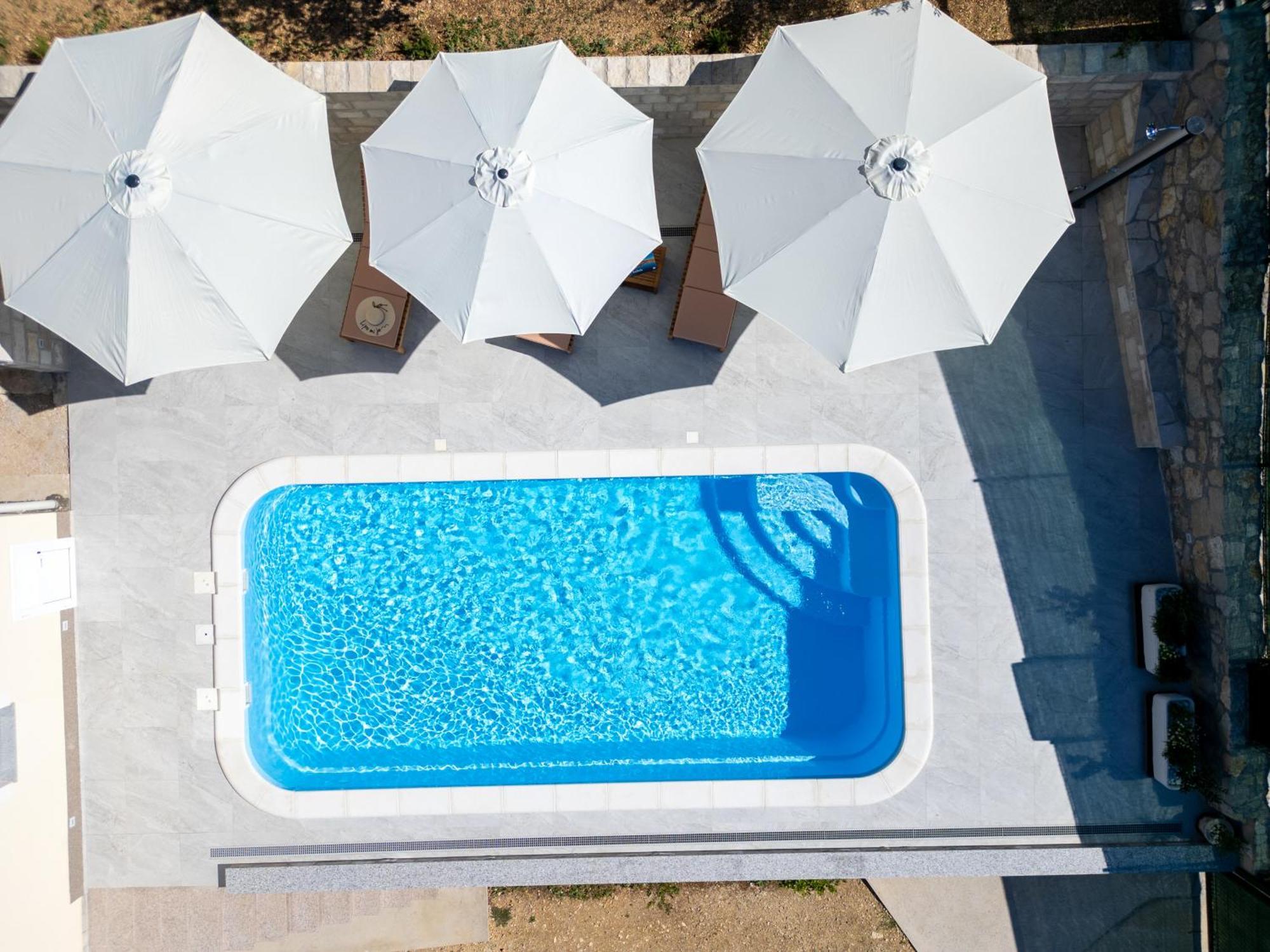 Private Villa Golden Hour With A View Of Split Area Kastel Sucurac Exterior photo